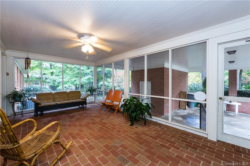 5900 Kirkpatrick Road Charlotte, NC 28211 - Photo 13 of 33