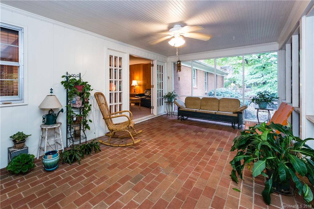 5900 Kirkpatrick Road Charlotte, NC 28211 - Photo 15 of 33
