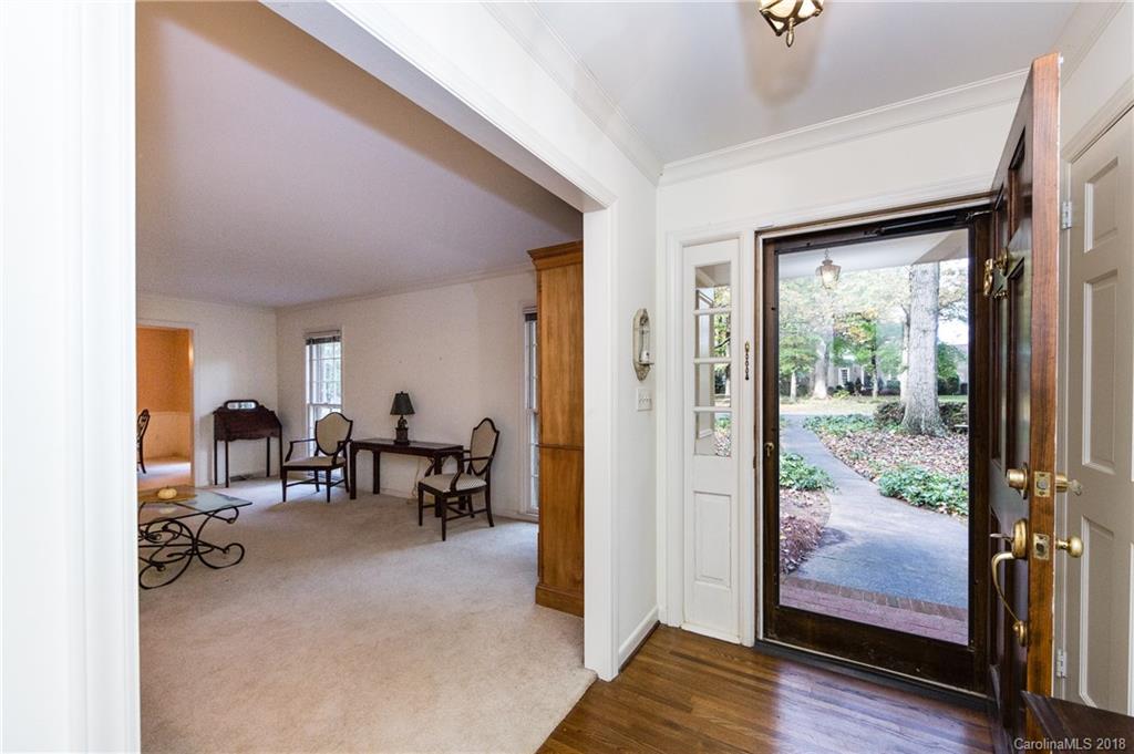 5900 Kirkpatrick Road Charlotte, NC 28211 - Photo 3 of 33