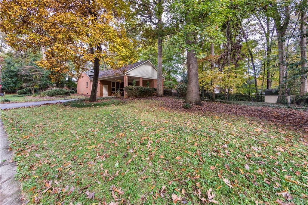 5900 Kirkpatrick Road Charlotte, NC 28211 - Photo 30 of 33