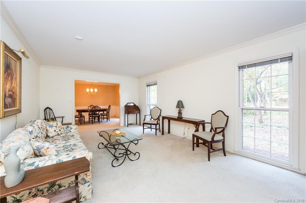 5900 Kirkpatrick Road Charlotte, NC 28211 - Photo 6 of 33