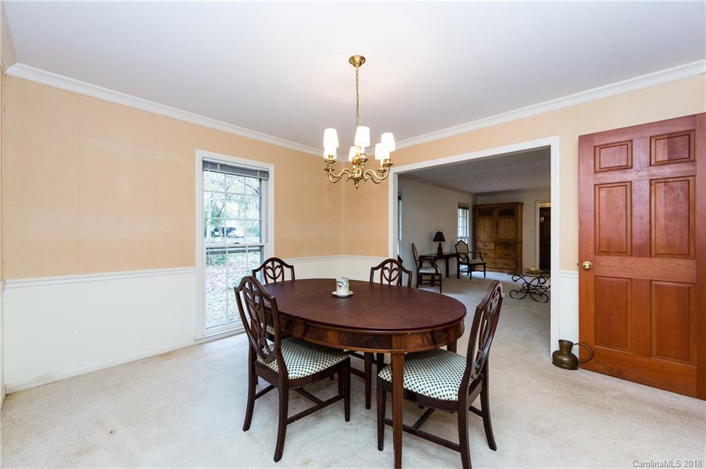 5900 Kirkpatrick Road Charlotte, NC 28211 - Photo 8 of 33