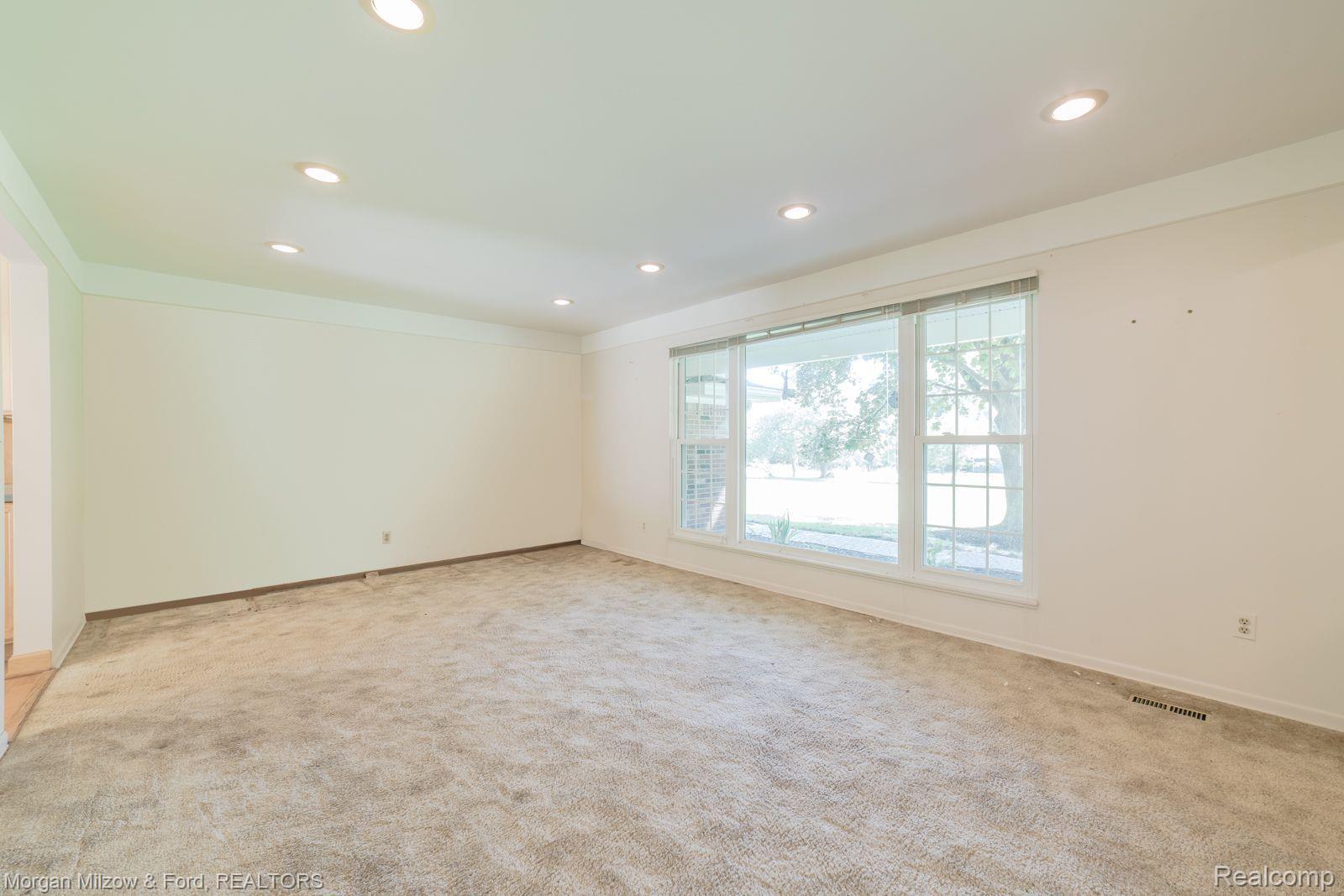 1845 North Livernois Road Rochester, MI 48306 - Photo 10 of 38 Gallery Image 10