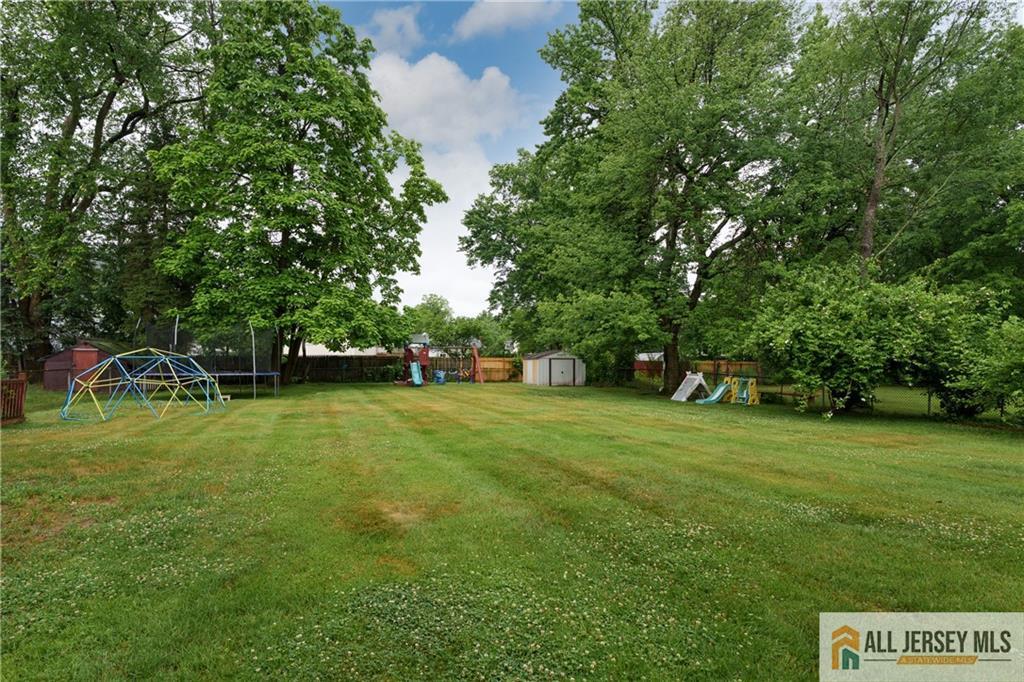 2025 Oak Tree Road Edison, NJ 08820 - Photo 27 of 29