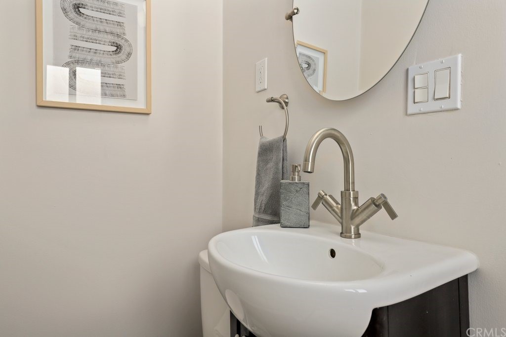 722 West E Street Ontario, CA 91762 - Photo 22 of 31