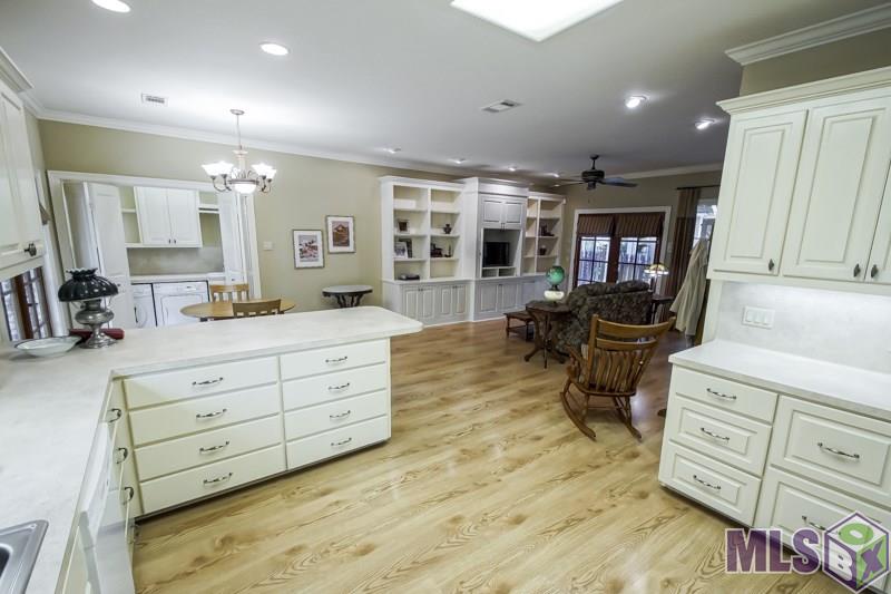 7934 Boone Avenue Baton Rouge, LA 70808 - Photo 29 of 35 ML Kitchen