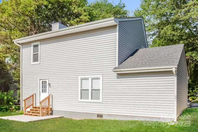 $1,995 | 11417 Park Road, Charlotte, NC 28226