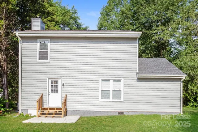 $1,995 | 11417 Park Road, Charlotte, NC 28226