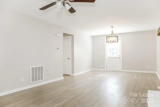 $1,995 | 11417 Park Road, Charlotte, NC 28226