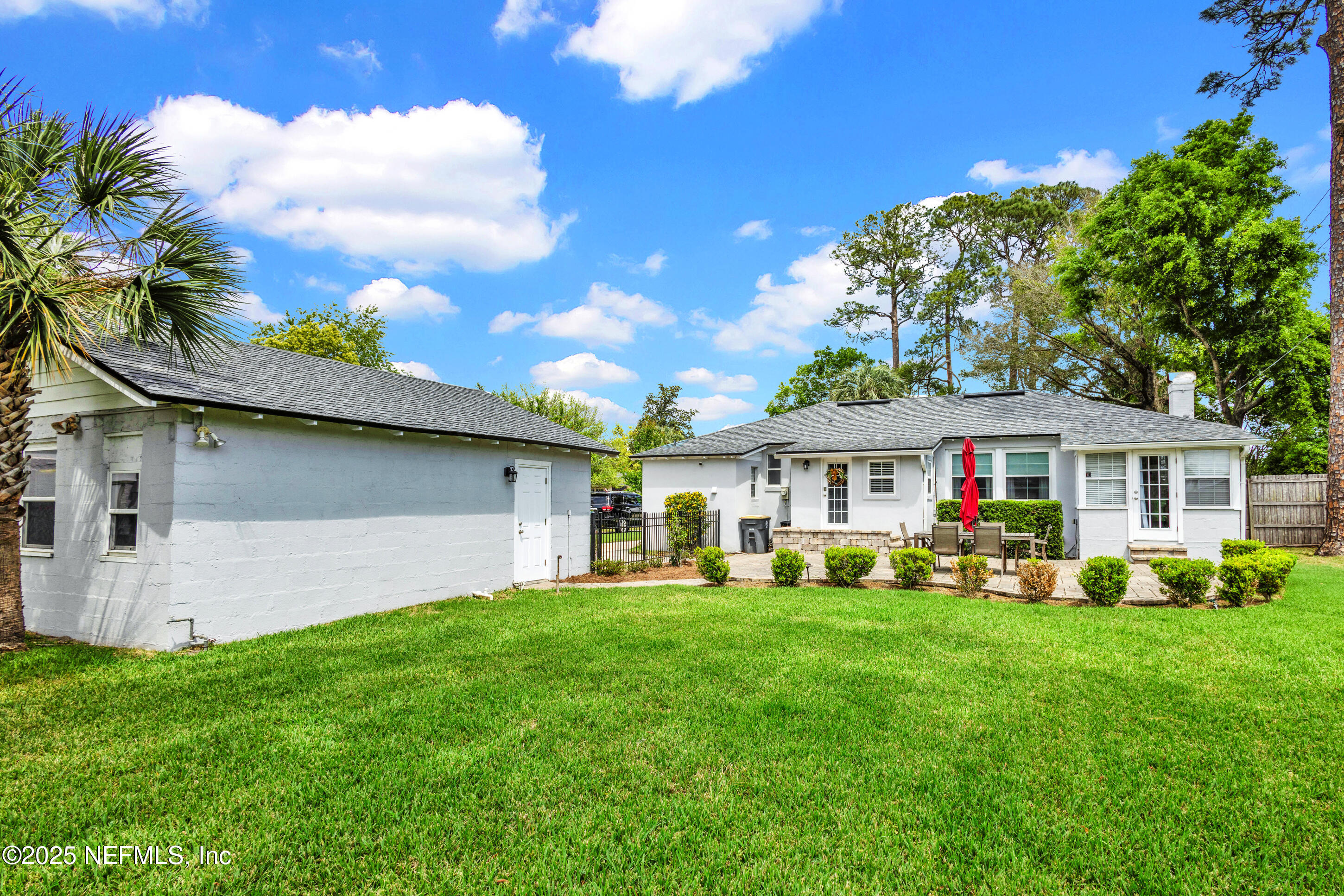 1434 Pinetree Road Jacksonville, FL 32207 - Photo 21 of 27 Exterior View from the Backyard
