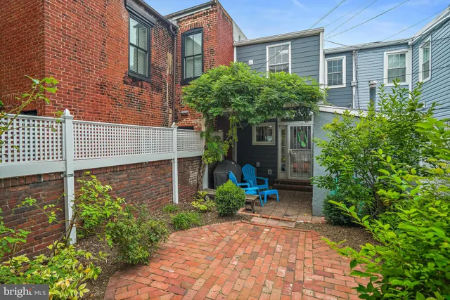 $1,025,000 | 316 5th Street Northeast, Washington, DC 20002