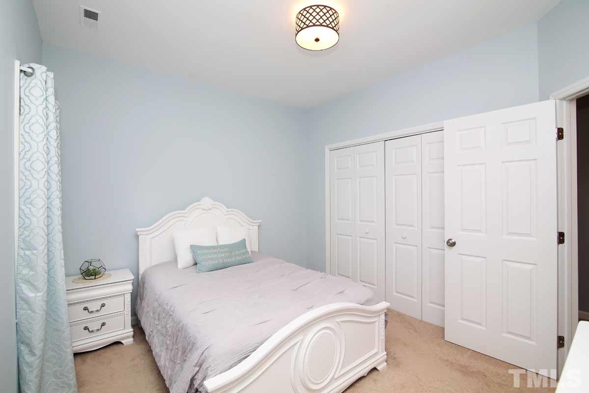 9117 Castleton Lane Raleigh, NC 27615 - Photo 20 of 28 Gallery Image 20