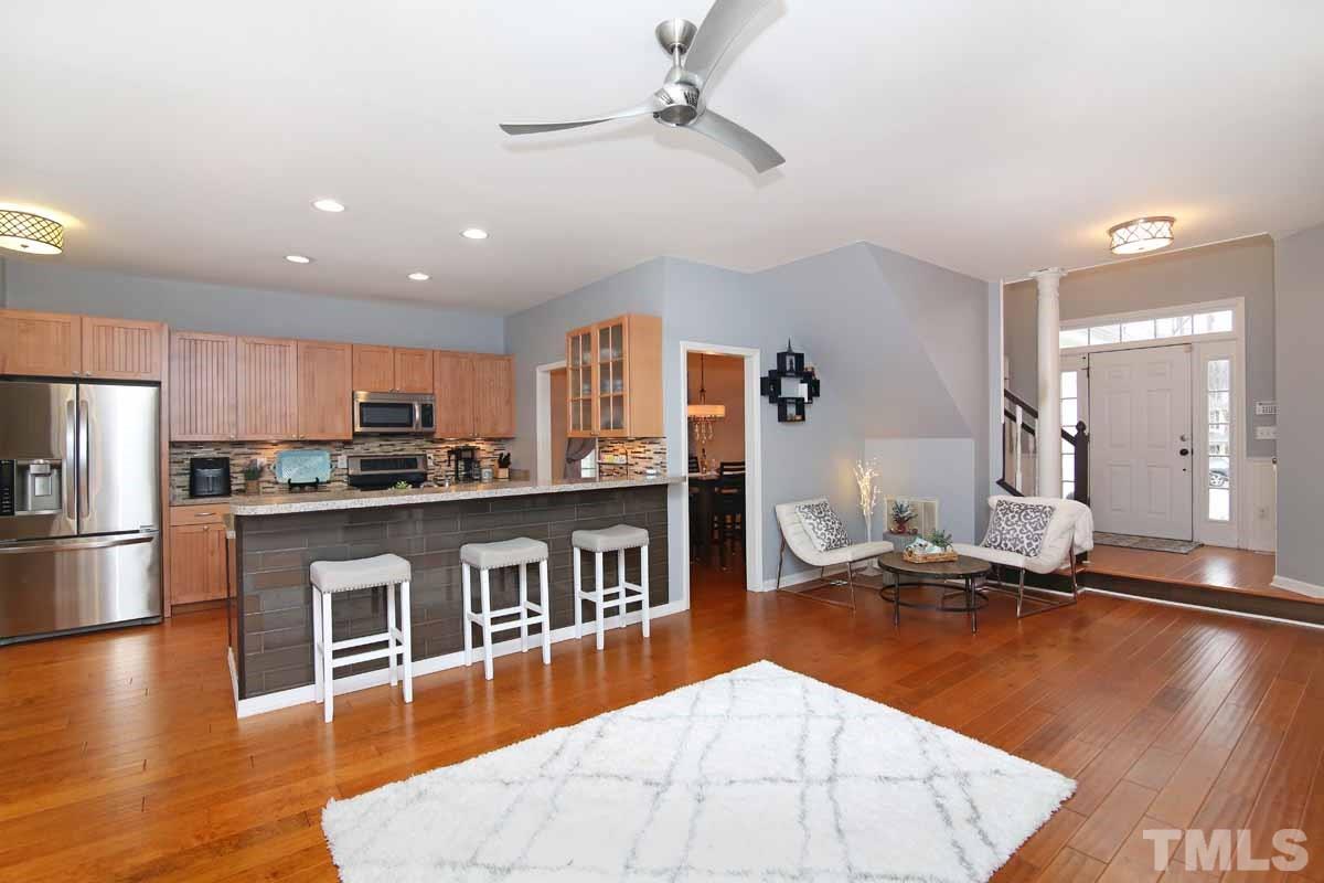 9117 Castleton Lane Raleigh, NC 27615 - Photo 4 of 28 Gallery Image 4