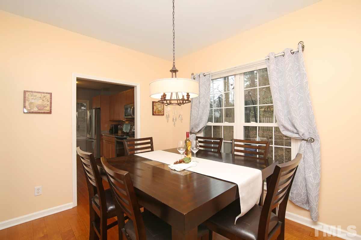 9117 Castleton Lane Raleigh, NC 27615 - Photo 9 of 28 Gallery Image 9