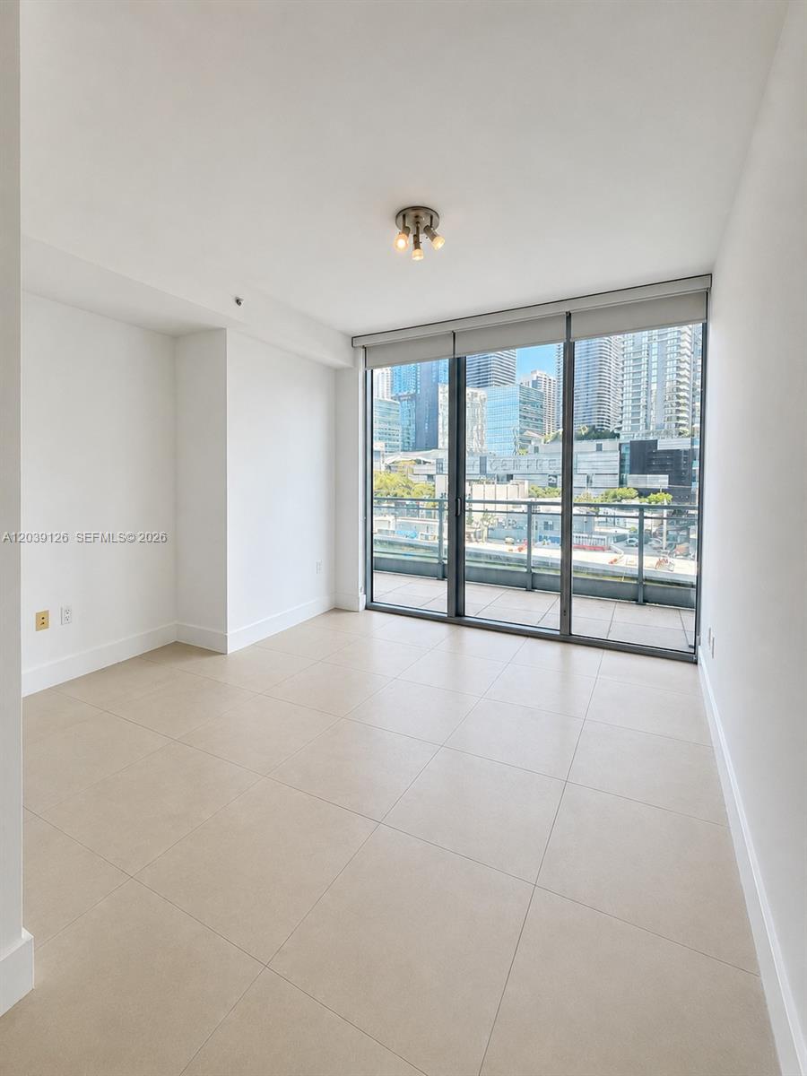 92 Southwest 3rd Street, Unit 503 Miami, FL 33130 - Photo 7 of 18