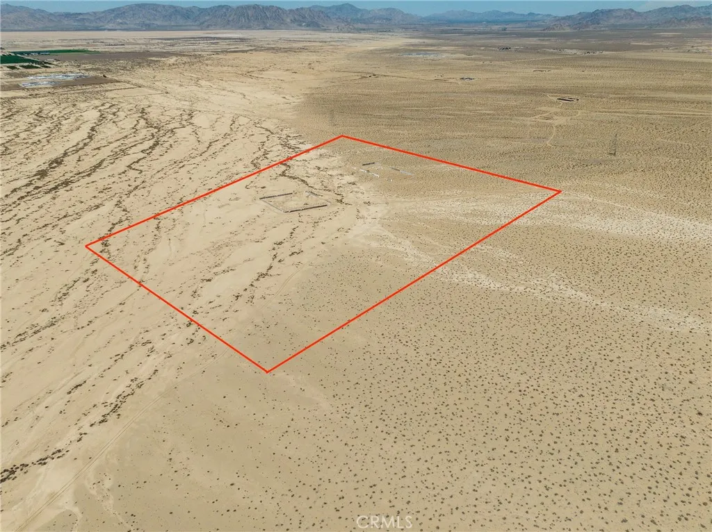 705 Cambria Road Lucerne Valley, CA 92356 - Photo 2 of 9