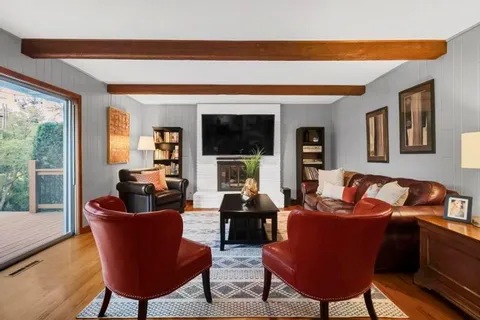 $489,950 | 9006 West 104th Terrace, Overland Park, KS 66212