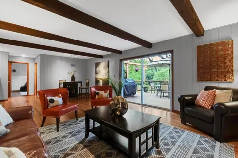 $489,950 | 9006 West 104th Terrace, Overland Park, KS 66212