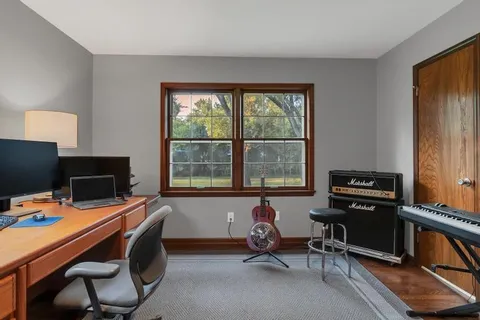 $489,950 | 9006 West 104th Terrace, Overland Park, KS 66212