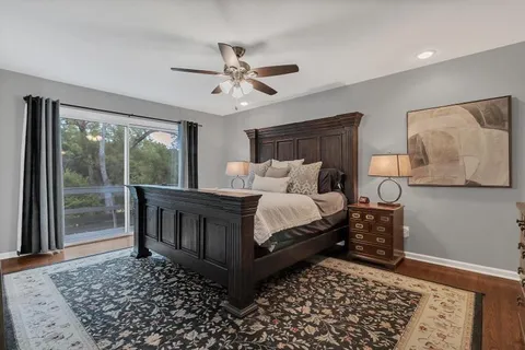 $489,950 | 9006 West 104th Terrace, Overland Park, KS 66212