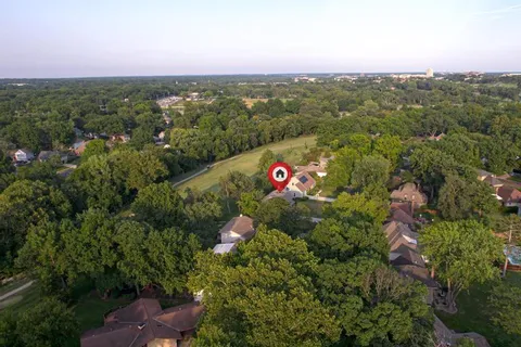 $489,950 | 9006 West 104th Terrace, Overland Park, KS 66212