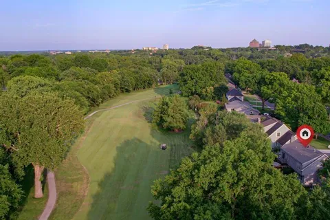 $489,950 | 9006 West 104th Terrace, Overland Park, KS 66212