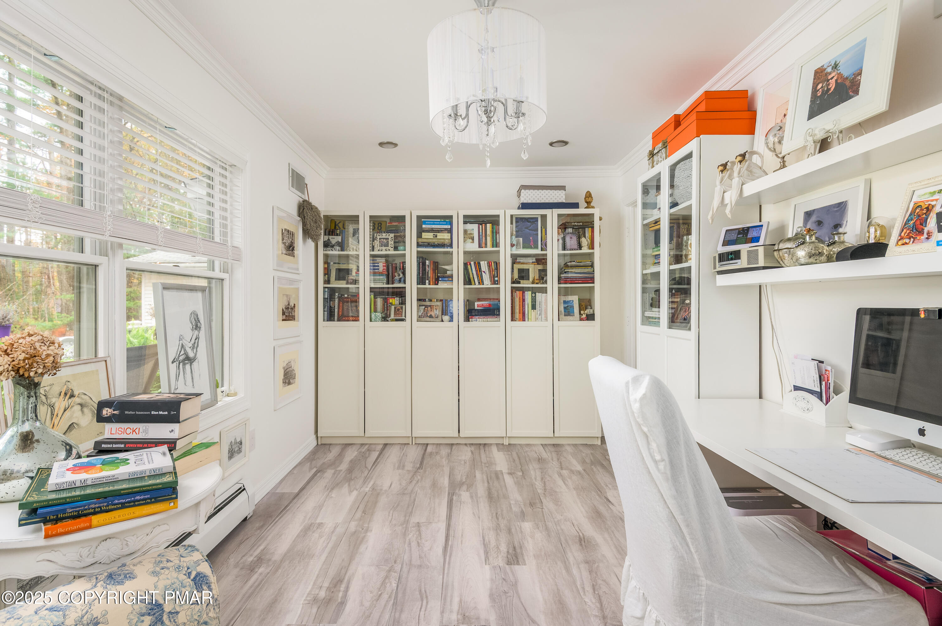 3038 Hemlock Road Stroudsburg, PA 18360 - Photo 16 of 64 a view of a living room and entry way