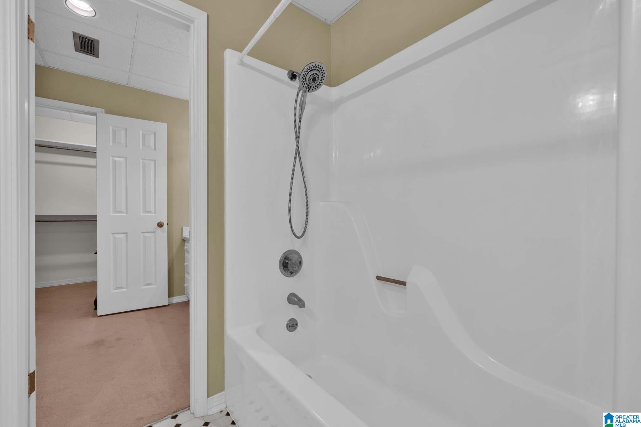 1502 Beth Street Northwest Cullman, AL 35055 - Photo 14 of 38