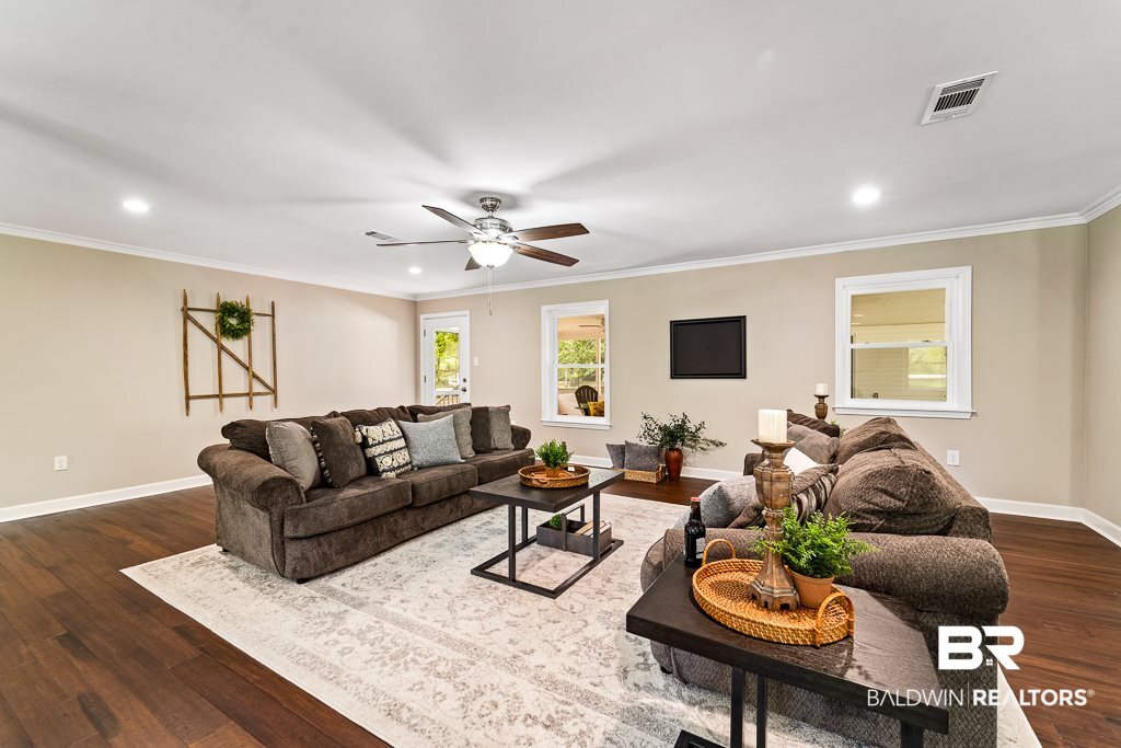 3901 Montclaire Way Mobile, AL 36609 - Photo 12 of 35