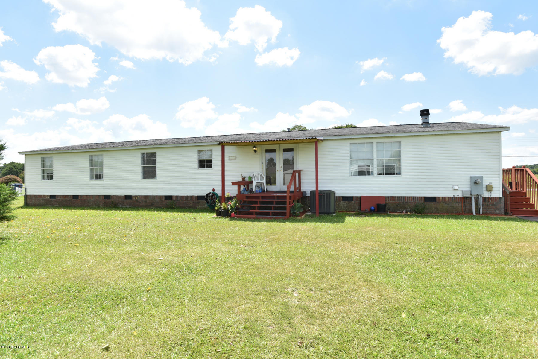 253 Francktown Road Richlands, NC 28574 - Photo 5 of 73 009 Rear