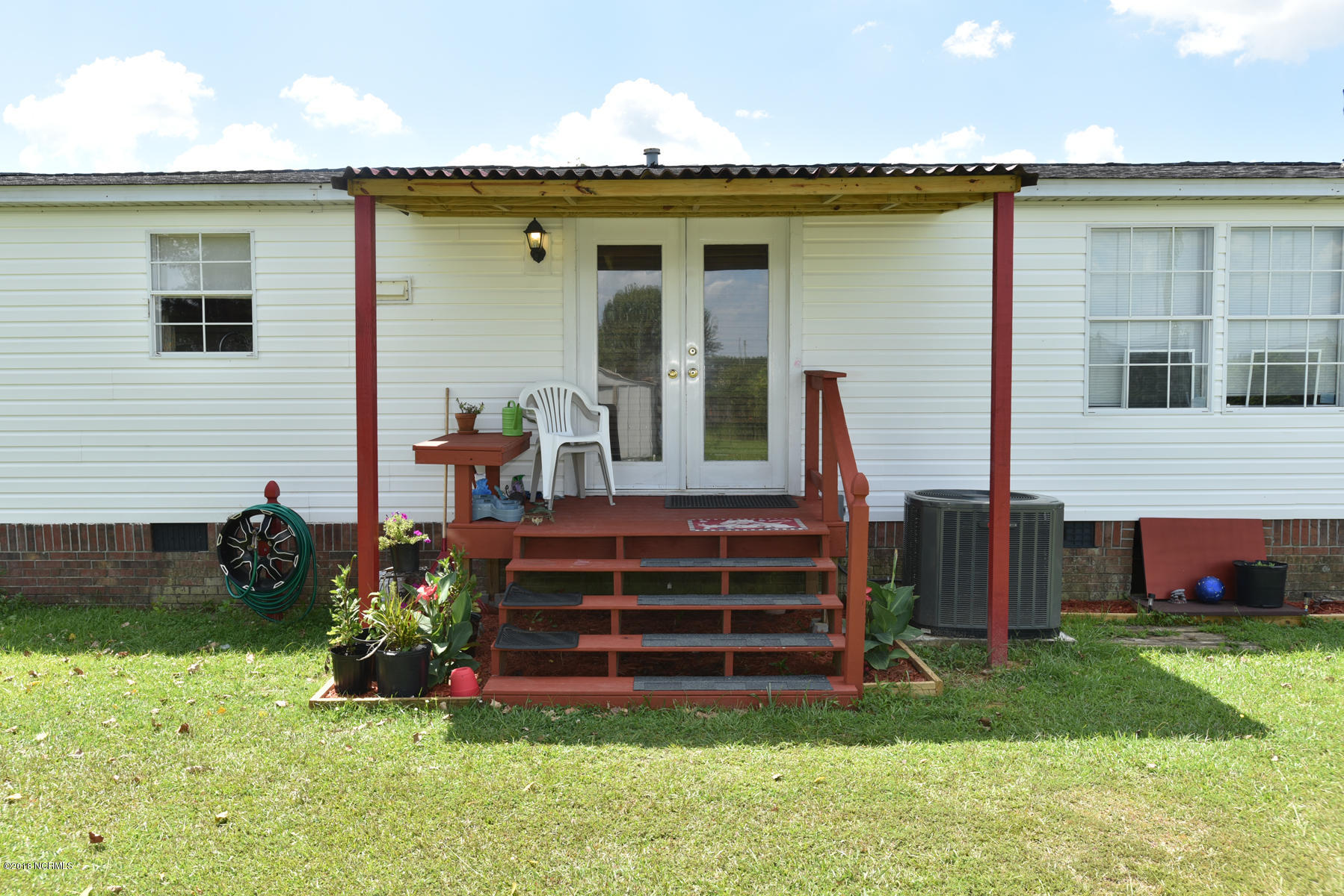 253 Francktown Road Richlands, NC 28574 - Photo 67 of 73 012 R Porch