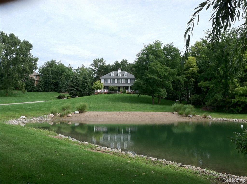 3100 Cook Court Rochester, MI 48306 - Photo 1 of 18 Exterior.JPG