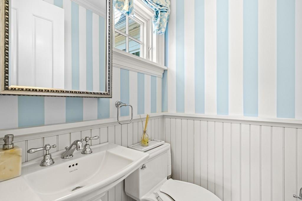 79 Lawson Road Winchester, MA 01890 - Photo 18 of 42