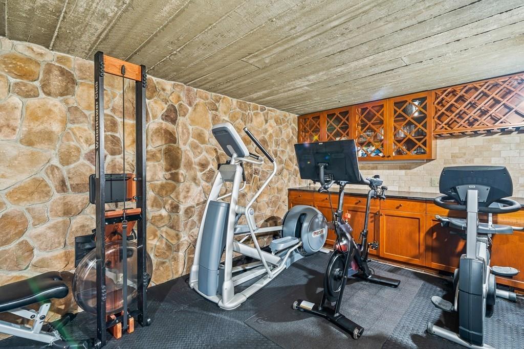 79 Lawson Road Winchester, MA 01890 - Photo 34 of 42