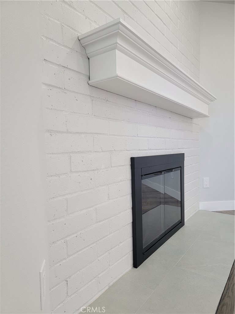 1637 Highland Street Santa Ana, CA 92703 - Photo 5 of 15 a view of fireplace
