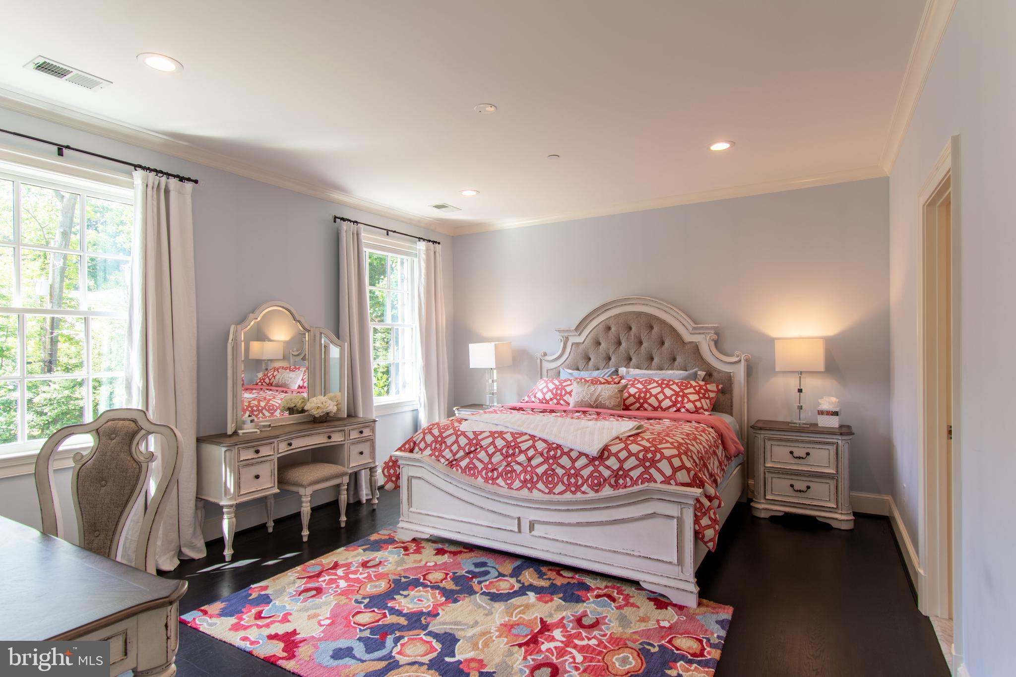 9101 Burning Tree Road Bethesda, MD 20817 - Photo 18 of 39