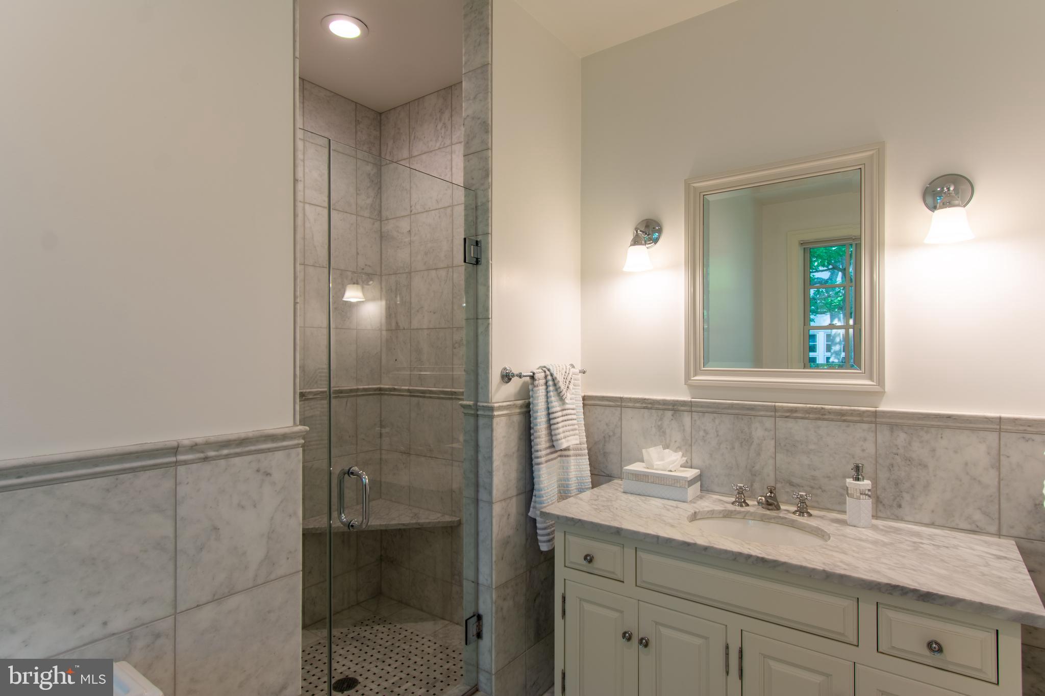 9101 Burning Tree Road Bethesda, MD 20817 - Photo 19 of 39