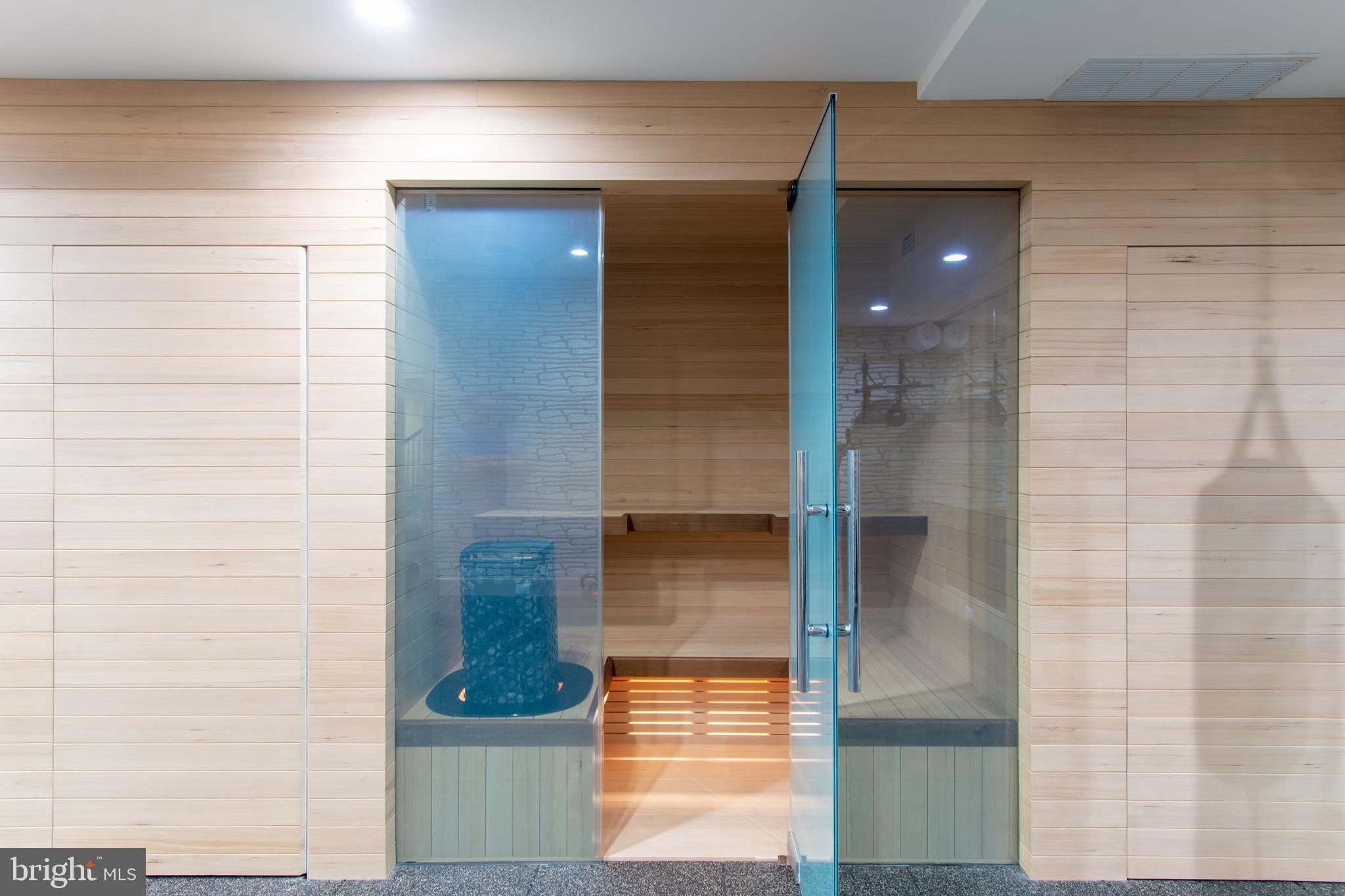 9101 Burning Tree Road Bethesda, MD 20817 - Photo 23 of 39