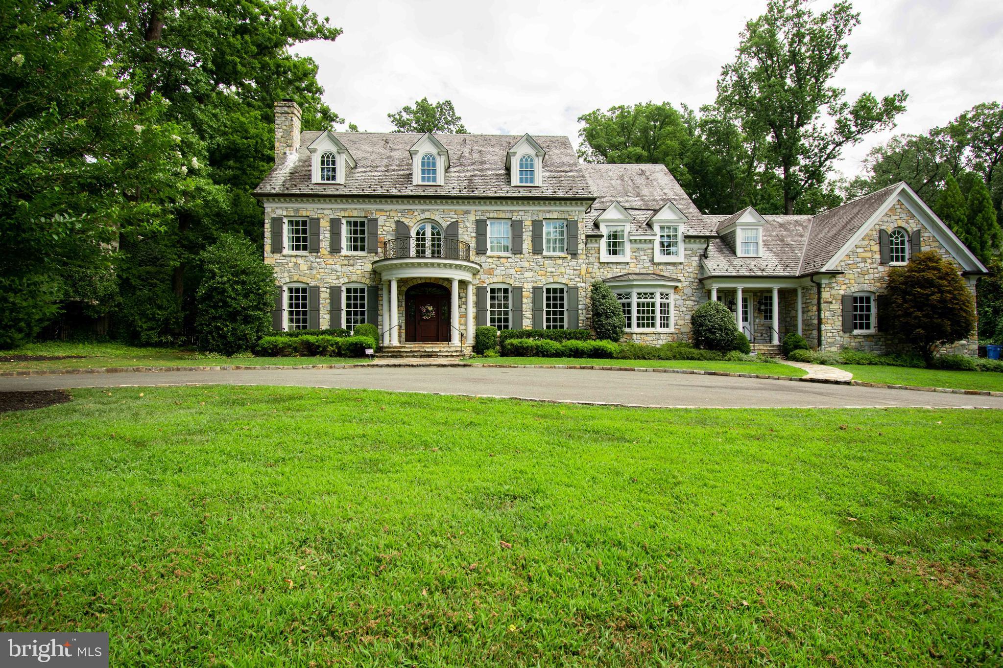 9101 Burning Tree Road Bethesda, MD 20817 - Photo 32 of 39