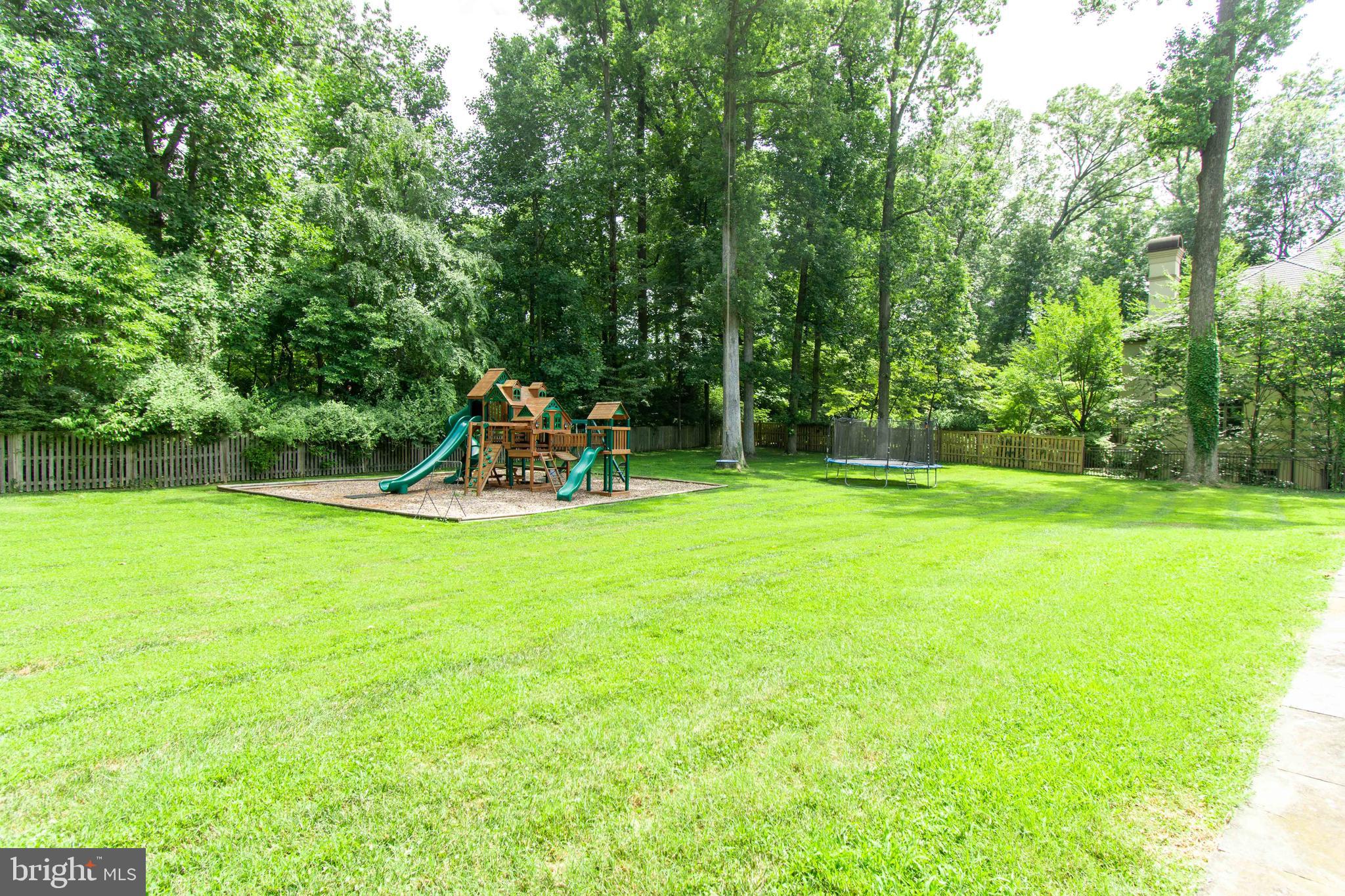 9101 Burning Tree Road Bethesda, MD 20817 - Photo 34 of 39