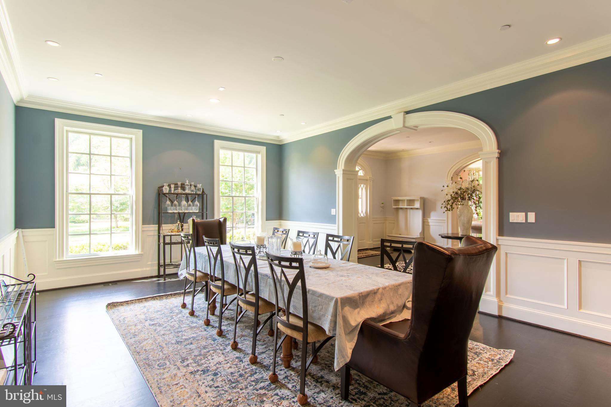 9101 Burning Tree Road Bethesda, MD 20817 - Photo 10 of 39