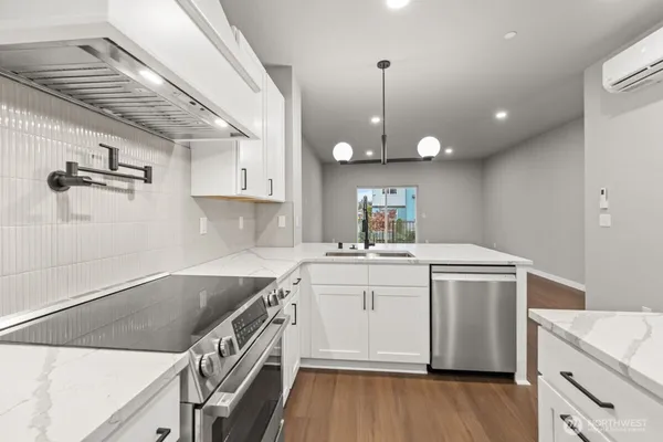 $669,990 | 16823 Alder Way, Unit K3, Lynnwood, WA 98037