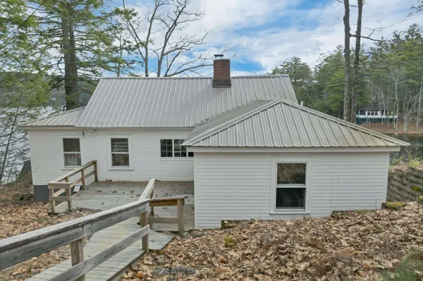 $1,595,000 | 20 Boat Cove Road, Alton, NH 03810
