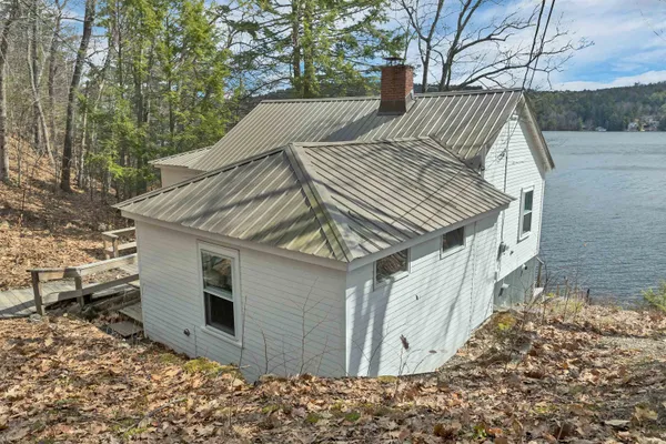 $1,595,000 | 20 Boat Cove Road, Alton, NH 03810