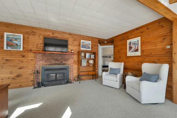 $1,595,000 | 20 Boat Cove Road, Alton, NH 03810