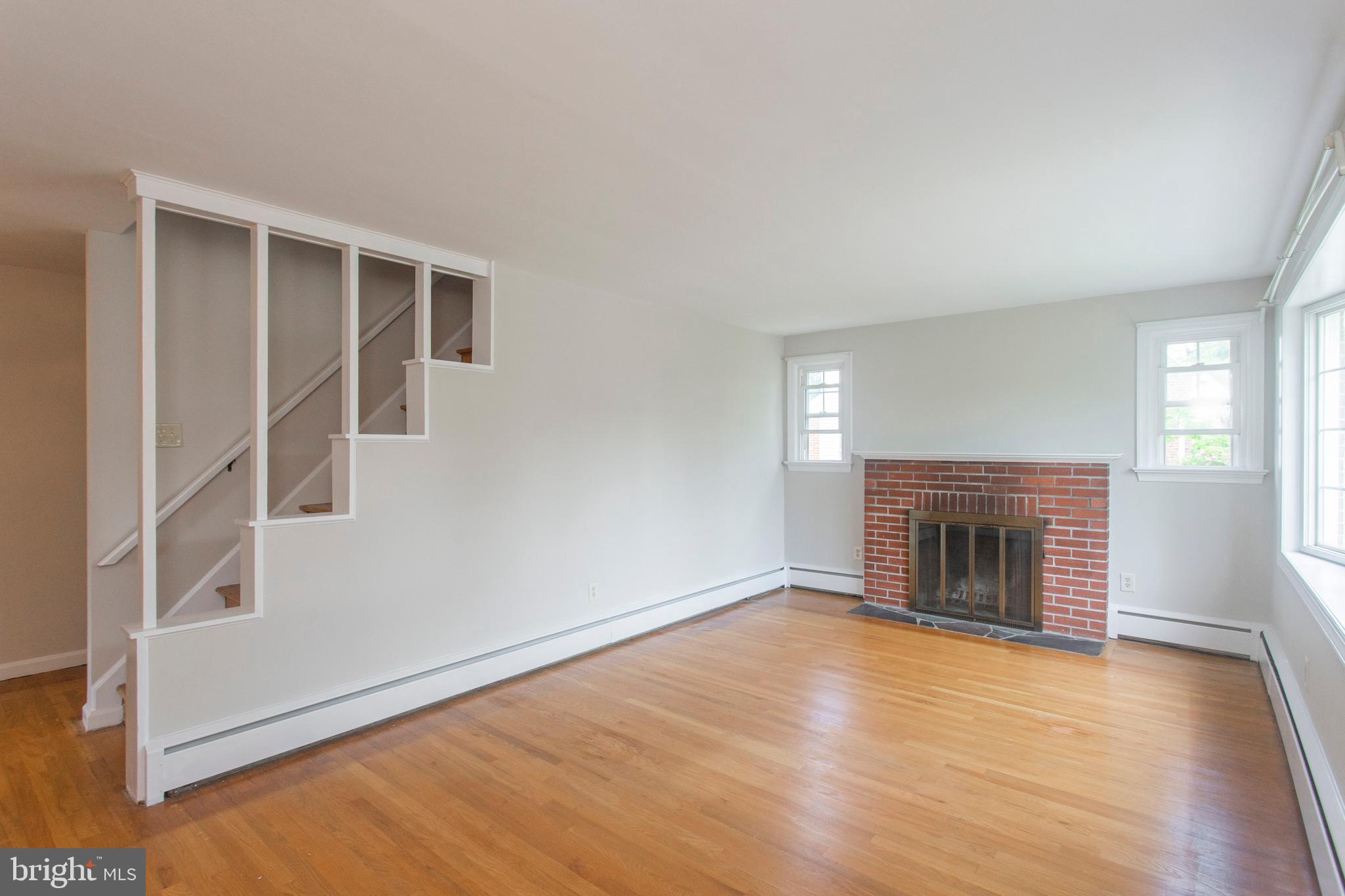 375 Shaw Road Ridley Park, PA 19078 - Photo 4 of 40