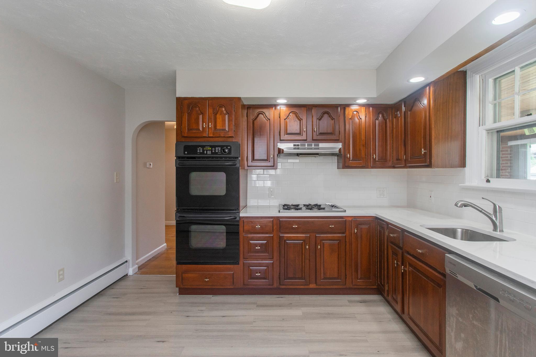 375 Shaw Road Ridley Park, PA 19078 - Photo 10 of 40