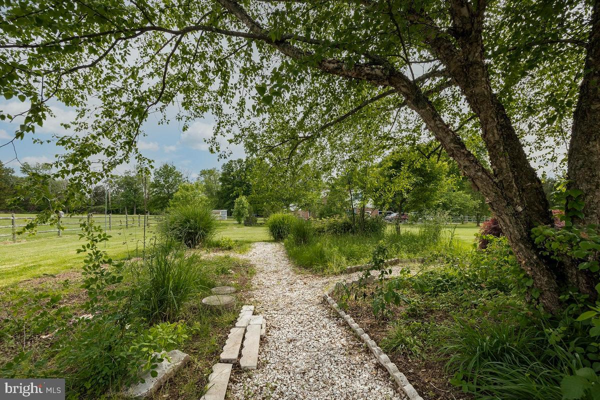 3052 Finland Road Pennsburg, PA 18073 - Photo 21 of 42 Garden