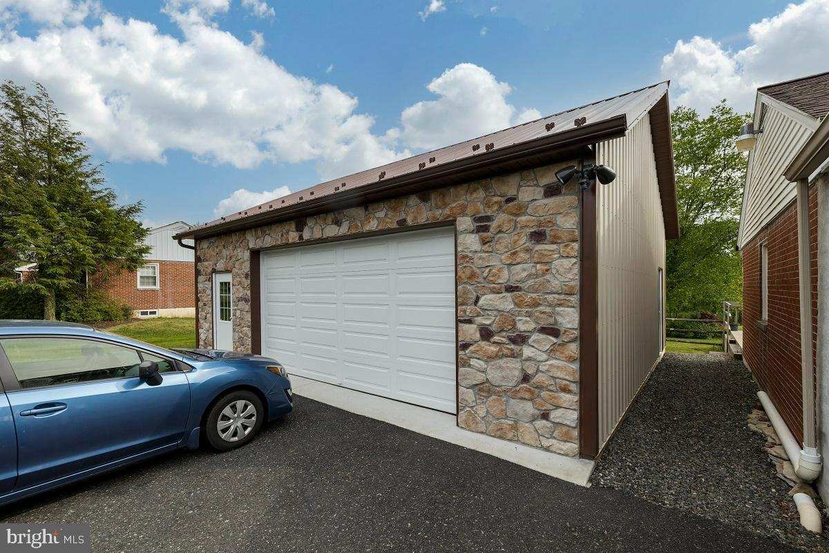 3052 Finland Road Pennsburg, PA 18073 - Photo 40 of 42 Garage