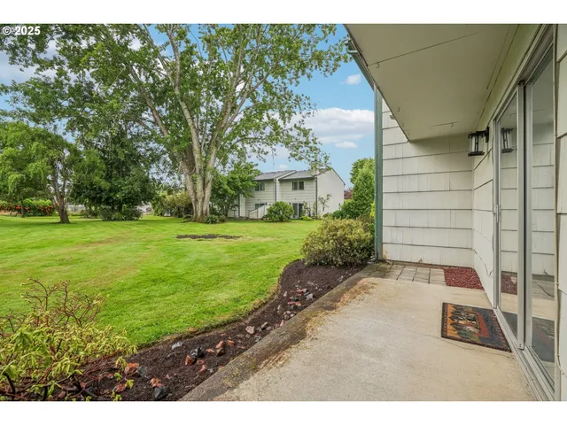 $234,900 | 421 Northeast 105th Street, Vancouver, WA 98685